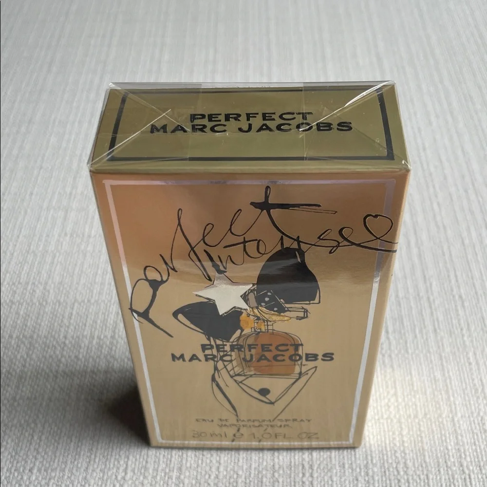 Marc Jacobs PERFECT INTENSE with Jasmine & Sandalwood 1oz fragrance